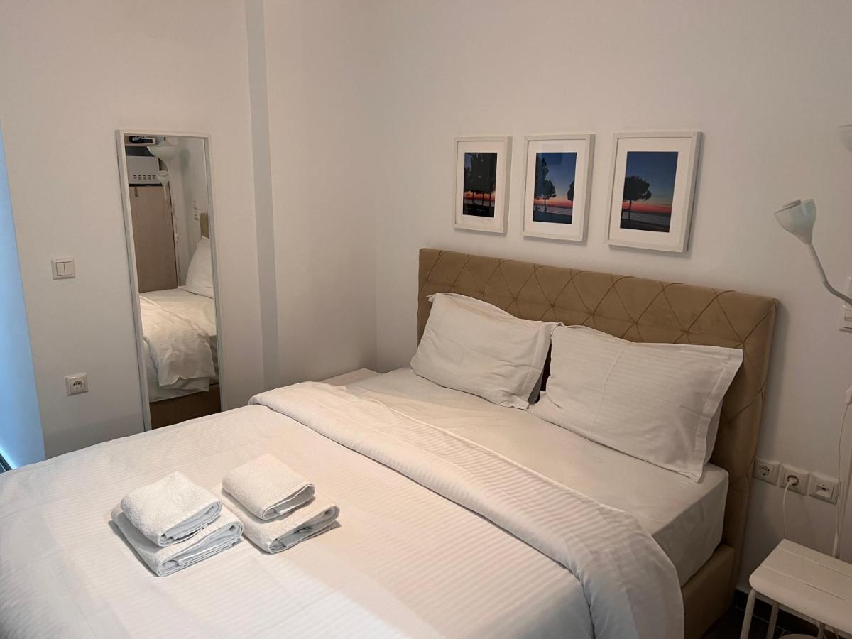 Small Budget Diamond Apartment In Agias Sofias. Thessaloniki Exterior photo
